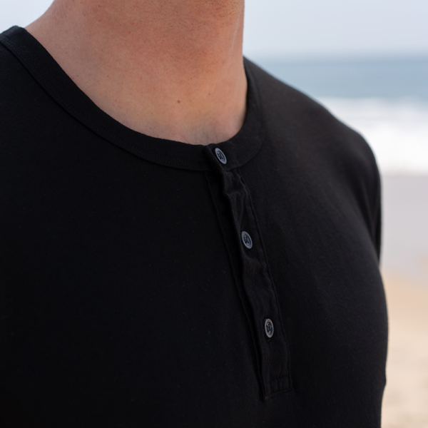 Mens Short Sleeve Henley Curved Hem - Image 3