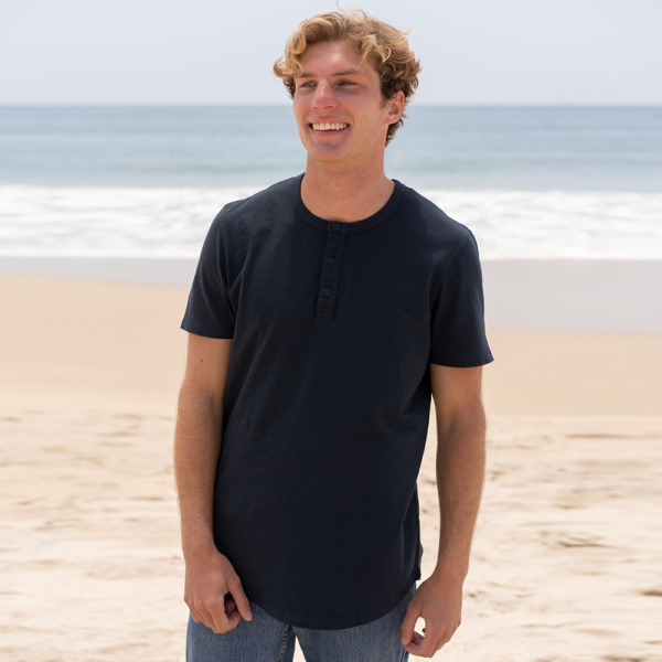 Mens Short Sleeve Henley Curved Hem - Image 5